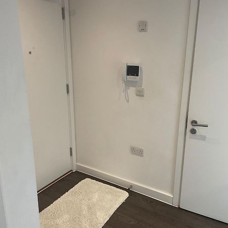 Malixa Uk Appartement Croydon Buitenkant foto