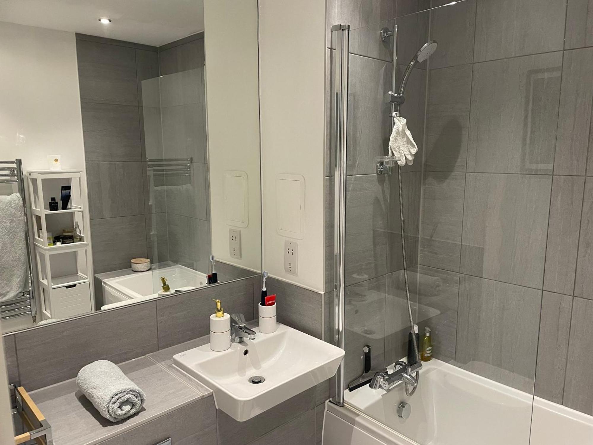 Malixa Uk Appartement Croydon Buitenkant foto
